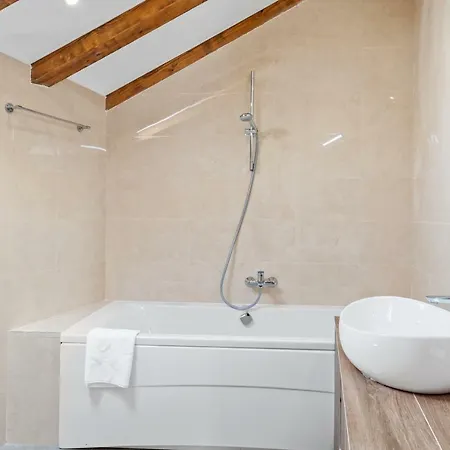 Daire Bruna Šibenik